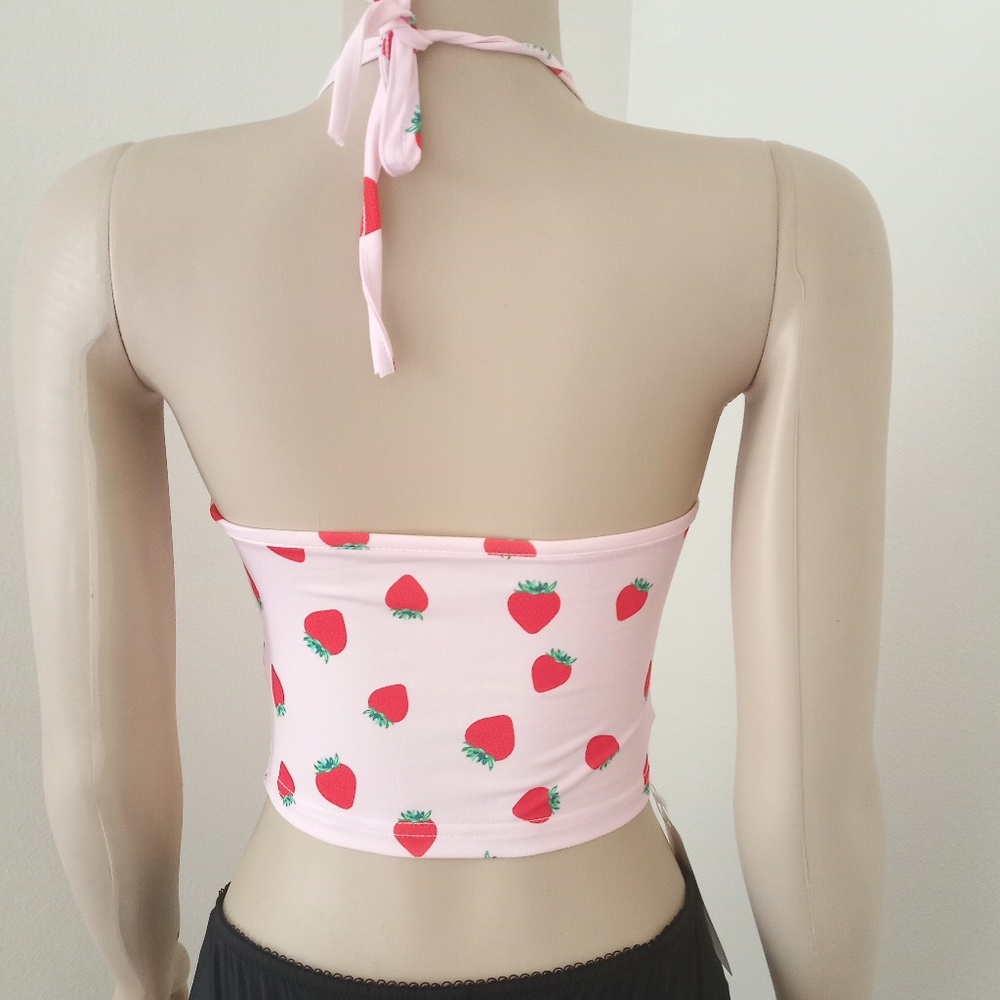 5🌟LRG Left 2/$15 Strawberries Halter Top 🆕 Deal - Picture 7 of 8